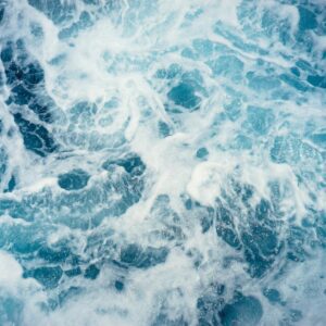 Foamy water in the ocean